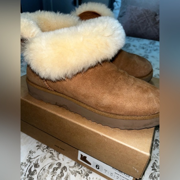 UGG W Classic Cuff Mini - Picture 2 of 9